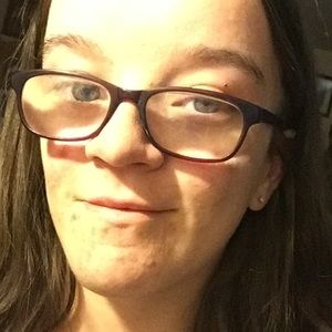 Meet your Posher, Allyssa